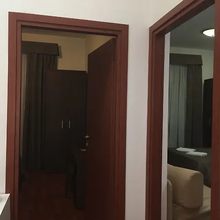 Sweet Holidays In 4*